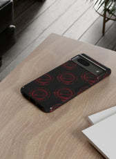Coque de téléphone — Motif logo M&K à timbre rouge