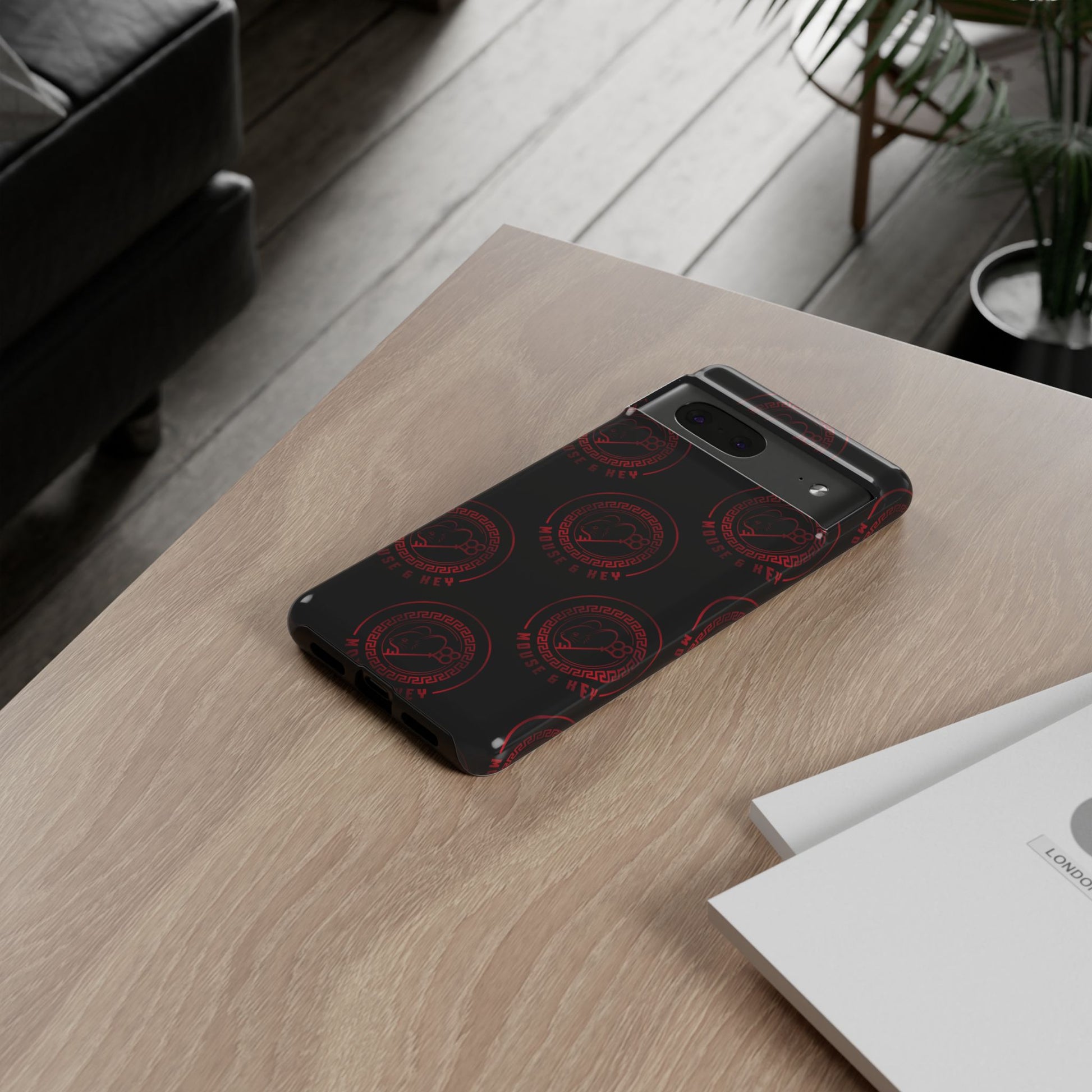 Coque de téléphone — Motif logo M&K à timbre rouge