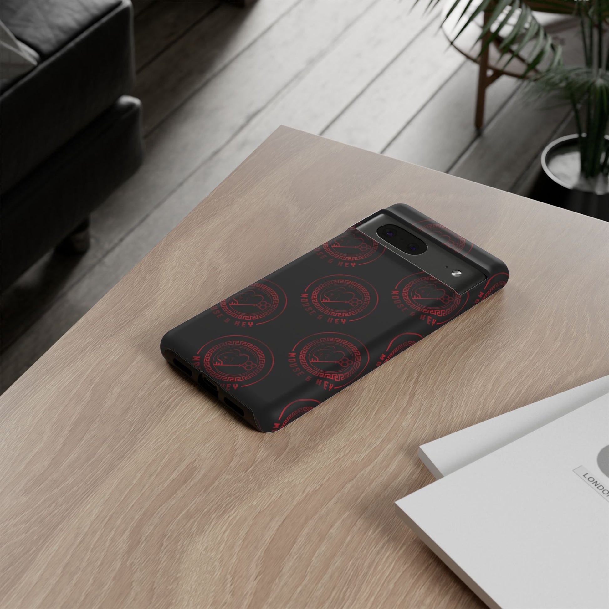 Coque de téléphone — Motif logo M&K à timbre rouge